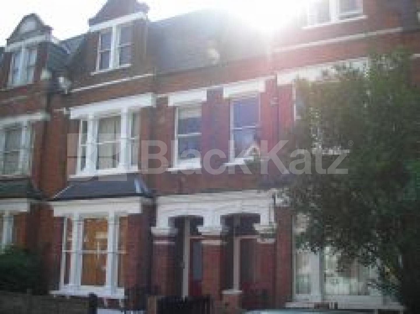 			1 Bedroom, 1 bath, 1 reception Flat			 Gladsmuir Road, ARCHWAY N19